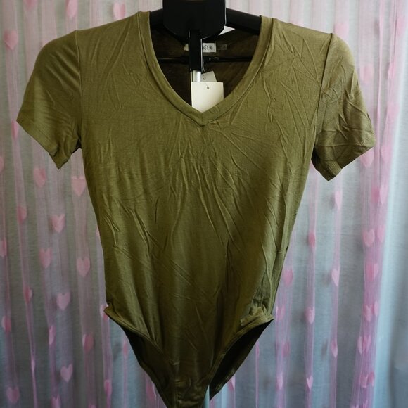 The Hanger Bodysuit - Picture 1 of 6